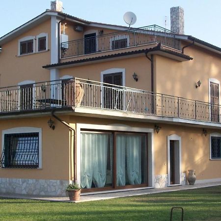 Bed and Breakfast Il Giardino Degli Ulivi Canneto  Екстер'єр фото