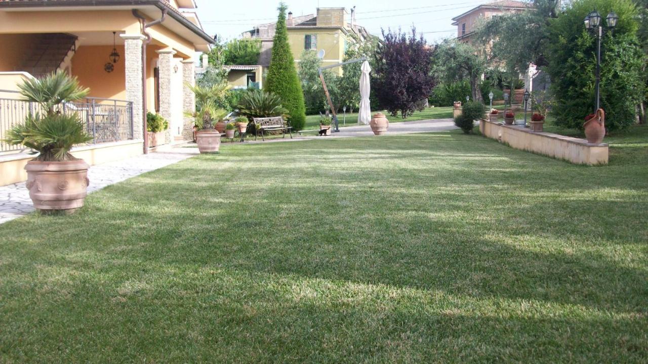 Bed and Breakfast Il Giardino Degli Ulivi Canneto  Екстер'єр фото