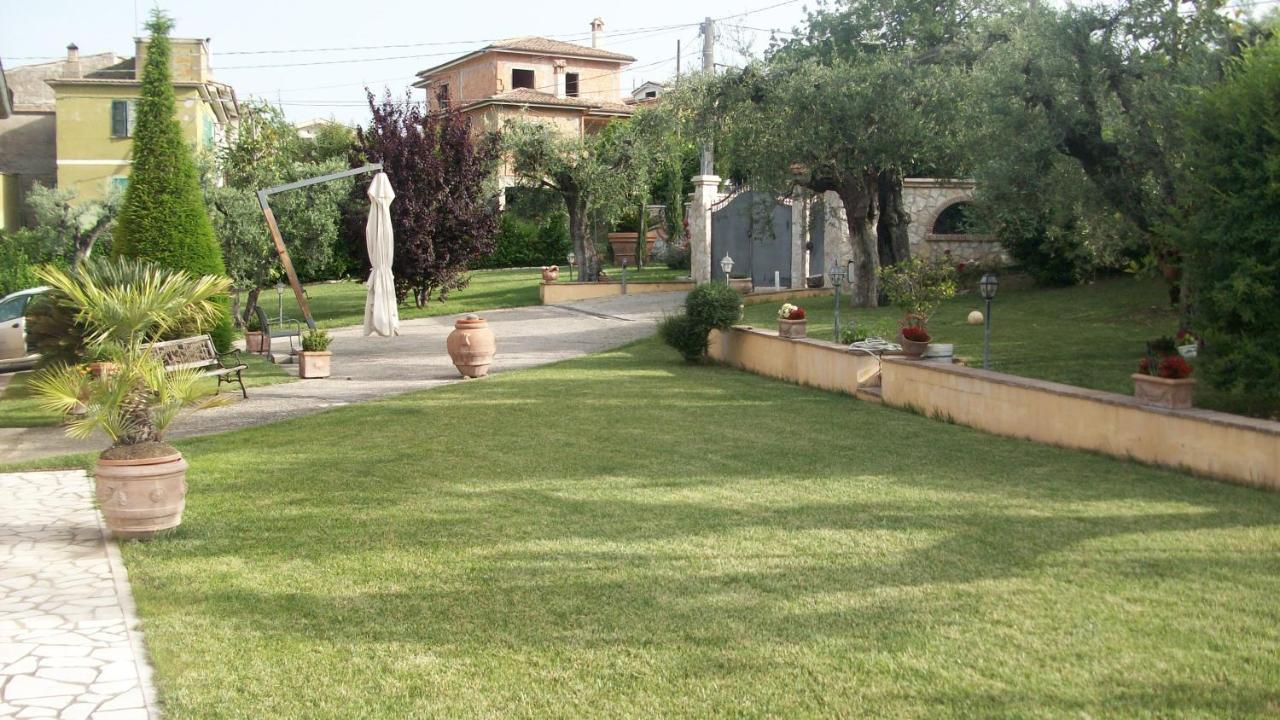 Bed and Breakfast Il Giardino Degli Ulivi Canneto  Екстер'єр фото